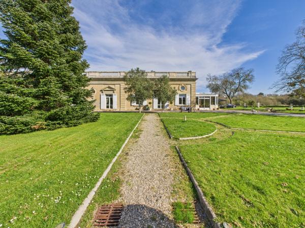 Magnifique chartreuse en peripherie de Bordeaux