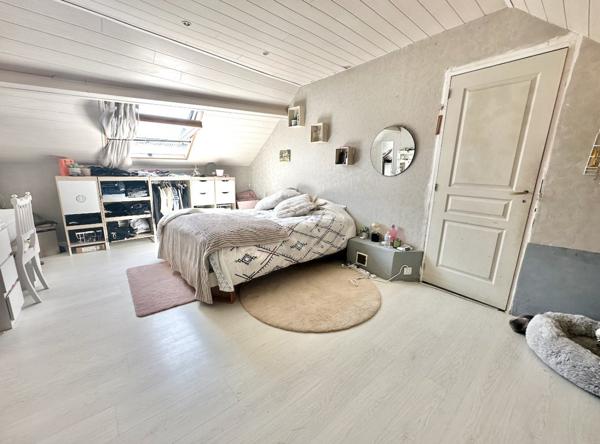 Deux habitations sur 12 hectares – Manège – 25 boxes – Maison de caractère rénovée