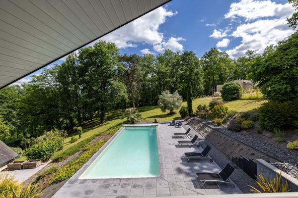 Vente Maison d'architecte Brive-la-Gaillarde 13 Pièces 392 m²