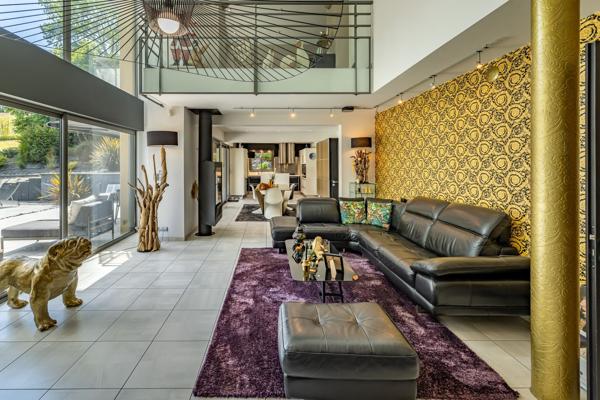 Vente Maison d'architecte Brive-la-Gaillarde 13 Pièces 392 m²