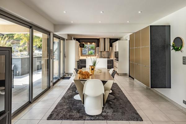 Vente Maison d'architecte Brive-la-Gaillarde 13 Pièces 392 m²