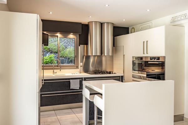 Vente Maison d'architecte Brive-la-Gaillarde 13 Pièces 392 m²