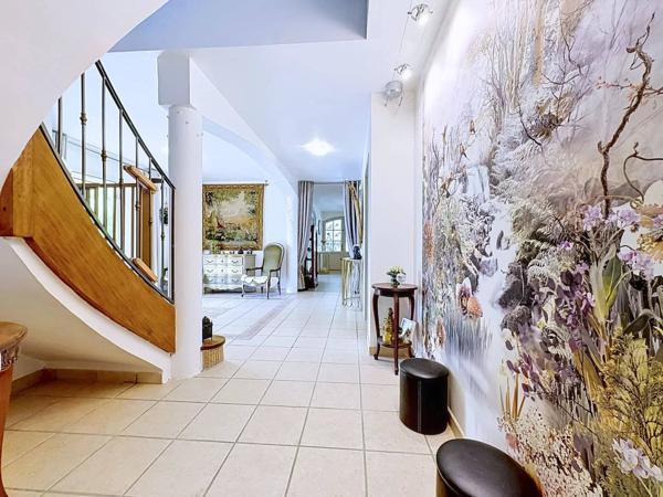 PROPRIÉTÉ D’EXCEPTION – 422 m² DE CHARME & D’ART DE VIVRE