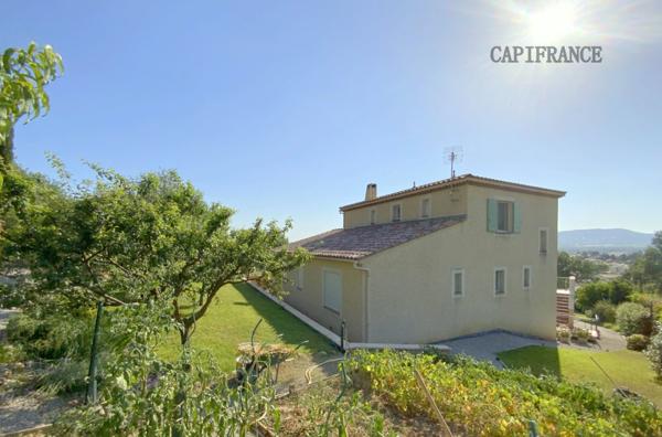 Maison de 192 m² avec piscine et vue exceptionnelle