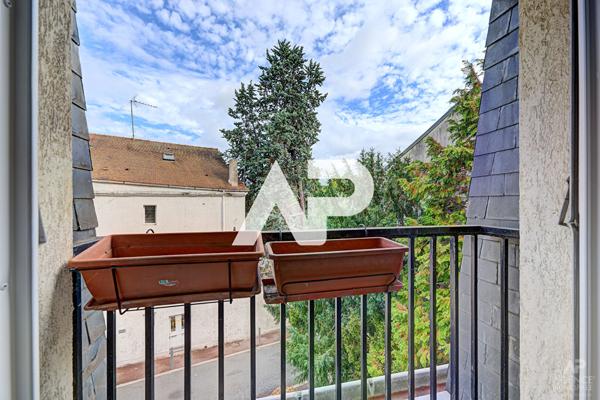 Appartement Bougival 1 pièce(s) 38.36 m2 184 000 € **  - Référence  20061