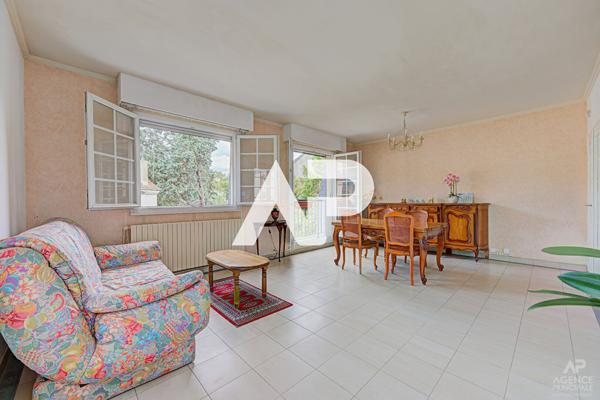 Appartement Bougival 1 pièce(s) 38.36 m2 184 000 € **  - Référence  20061