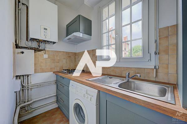 Appartement Bougival 1 pièce(s) 38.36 m2 184 000 € **  - Référence  20061