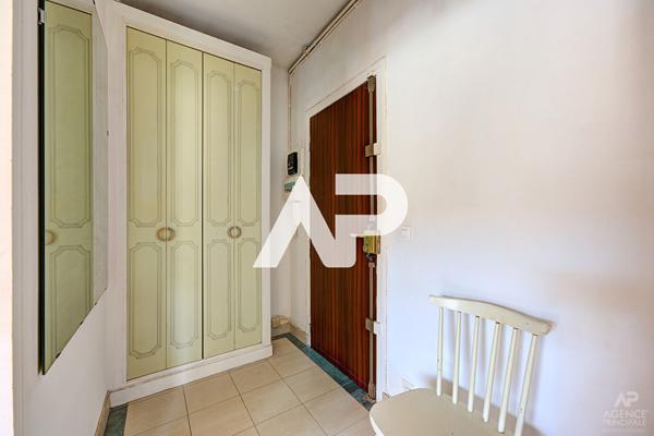 Appartement Bougival 1 pièce(s) 38.36 m2 184 000 € **  - Référence  20061