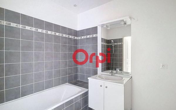 Appartement à vendre    3 pièces • 53 m2 La Seyne-sur-Mer