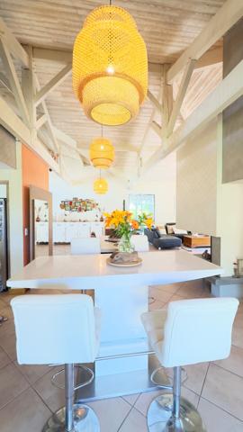 BISCAROSSE VILLA 330m² TERRAIN 2700m² PISCINE, GARAGE DOUBLE, CALME