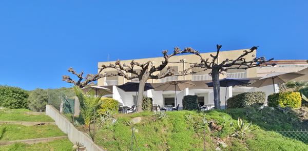 30 minutes d'AJACCIO - Immeuble de 6 appartements pieds dans l'eau Casaglione (20111)