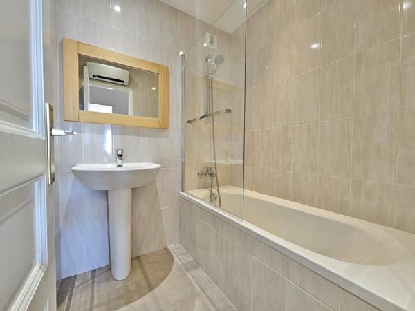 30 minutes d'AJACCIO - Immeuble de 6 appartements pieds dans l'eau Casaglione (20111)