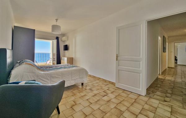 30 minutes d'AJACCIO - Immeuble de 6 appartements pieds dans l'eau Casaglione (20111)