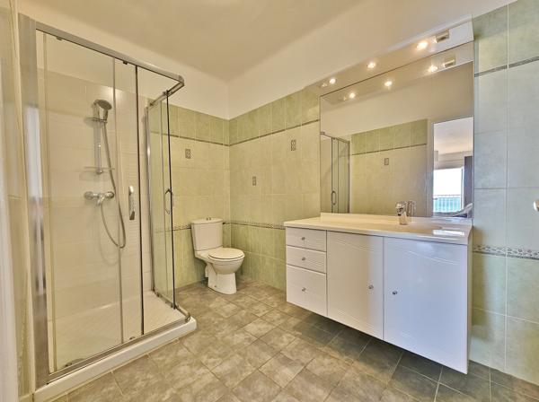 30 minutes d'AJACCIO - Immeuble de 6 appartements pieds dans l'eau Casaglione (20111)