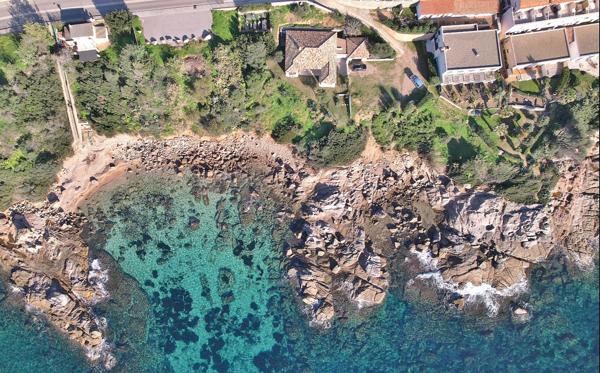 30 minutes d'AJACCIO - Immeuble de 6 appartements pieds dans l'eau Casaglione (20111)