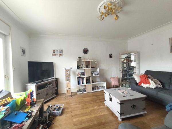 MAISON FAMILIALE EN PIERRES AVEC STUDIO INDEPENDANT