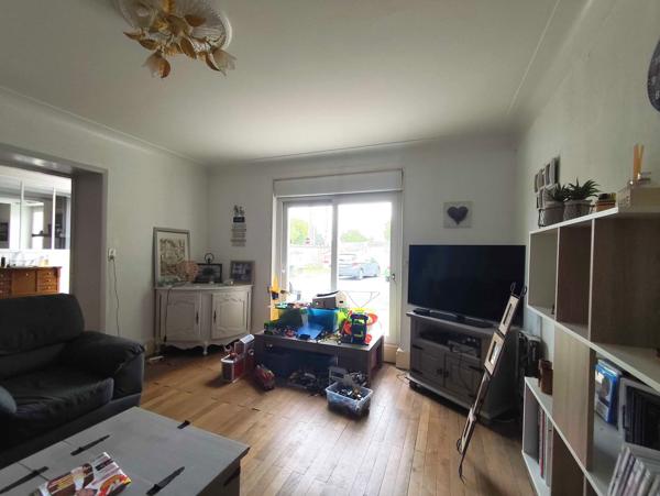 MAISON FAMILIALE EN PIERRES AVEC STUDIO INDEPENDANT