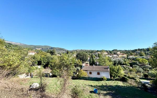 Terrain à vendre    Grasse