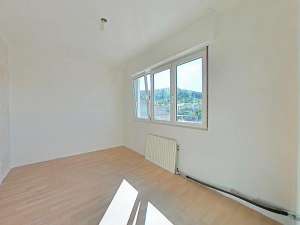 Maison jumelée F5 avec grand terrain – Au calme dans une impasse