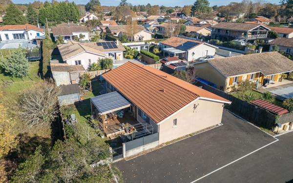 Maison à vendre    4 pièces •  Parentis-en-Born