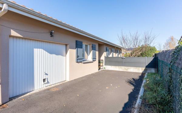 Maison à vendre    4 pièces •  Parentis-en-Born