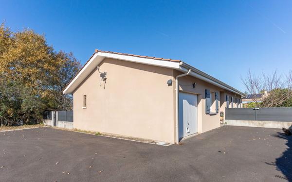 Maison à vendre    4 pièces •  Parentis-en-Born