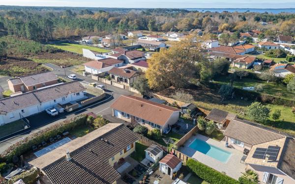 Maison à vendre    4 pièces •  Parentis-en-Born