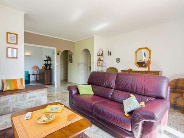 Maison avec piscine et fort potentiel au Pouzin