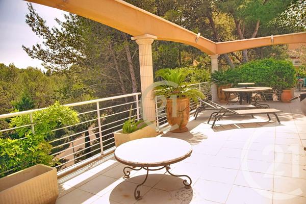 Maison à vendre  7 pièces - 285,44 m2 BEAUCAIRE - 30