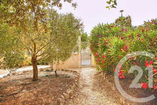 Maison à vendre  7 pièces - 285,44 m2 BEAUCAIRE - 30