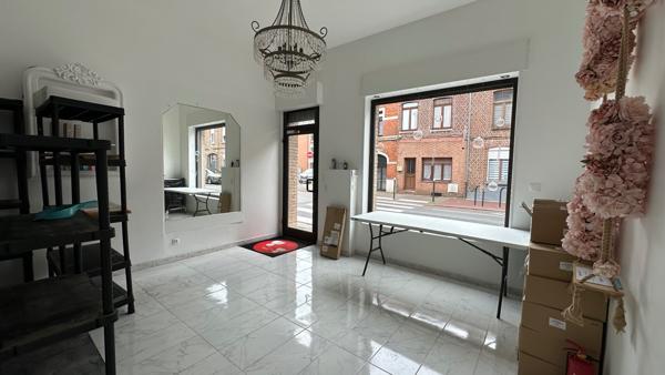 Maison de ville mitoyenne avec garage