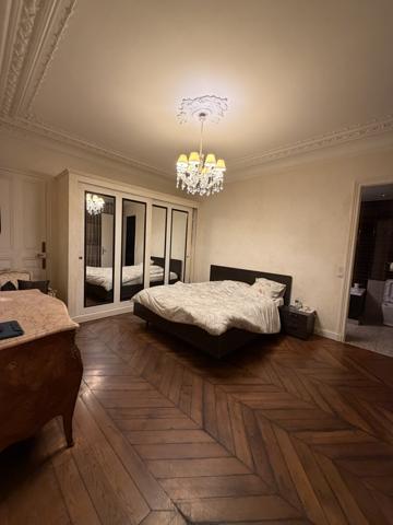 Paris (75010) Appartement Familial 4 chambres , Rue de Dunkerque .