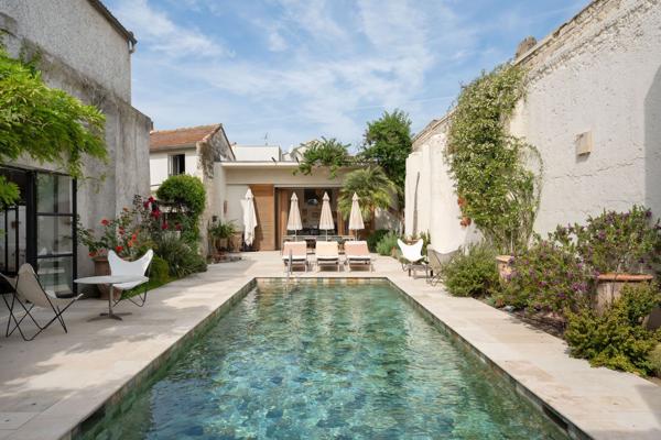 Vente Maison de luxe Aigues-Mortes 9 Pièces 310 m²