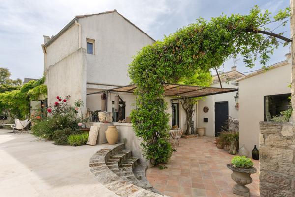 Vente Maison de luxe Aigues-Mortes 9 Pièces 310 m²