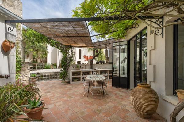 Vente Maison de luxe Aigues-Mortes 9 Pièces 310 m²