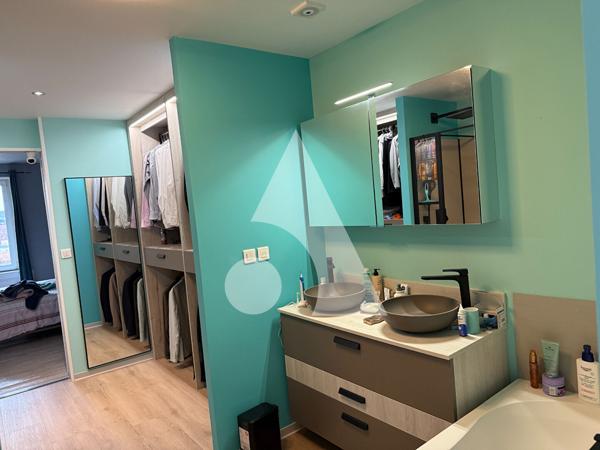 Maison 10 pièces 230 m2