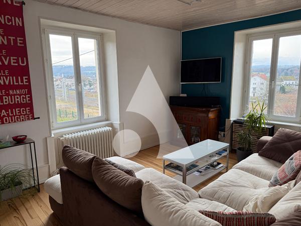 Maison 10 pièces 230 m2