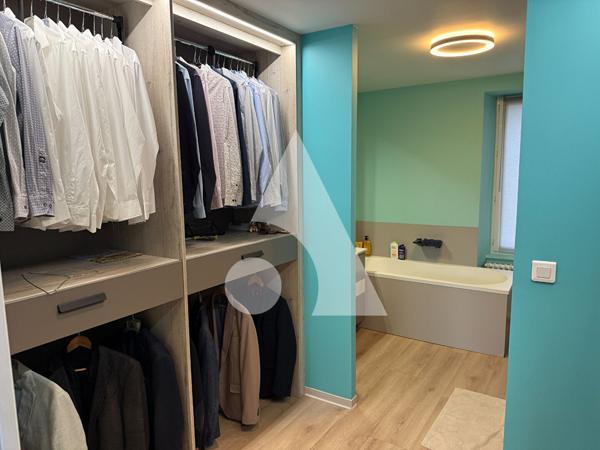 Maison 10 pièces 230 m2