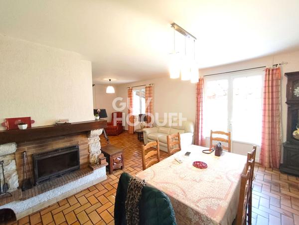Pavillon confortable sur terrain clos de 1 000 m²