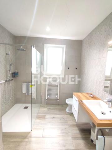 Pavillon confortable sur terrain clos de 1 000 m²