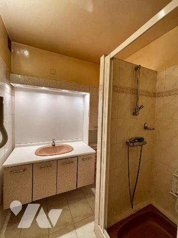 EXCLUSIVITÉ- MAISON TYPE 5 AVEC GARAGE ET JARDIN - QUARTIER RENNES SUD
Venez découvrir cette m...