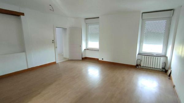 Immeuble de rapport Mortagne sur Sevre 6 pièces 160 m2