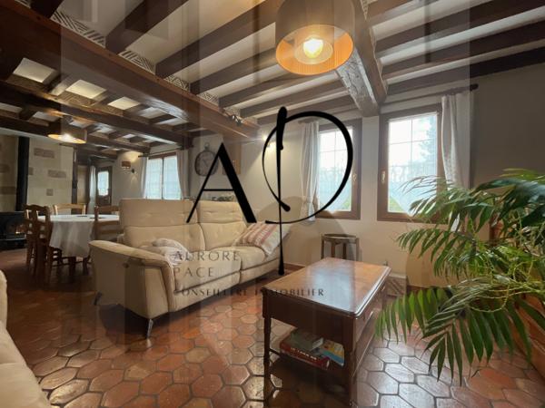 Pont-Audemer (27500) MAISON TRIQUEVILLE - PROXIMITÉ PONT AUDEMER - 145 M2 - UN GARAGE - 4 CHAMBRES - TERRAINS 2239 M2