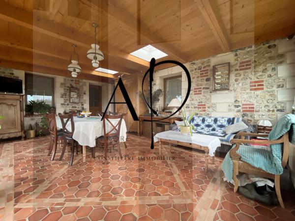 Pont-Audemer (27500) MAISON TRIQUEVILLE - PROXIMITÉ PONT AUDEMER - 145 M2 - UN GARAGE - 4 CHAMBRES - TERRAINS 2239 M2