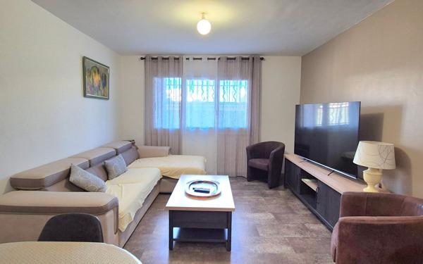 Appartement à vendre    2 pièces • 48 m2 Hyères