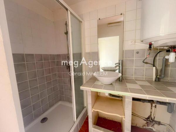 Appartement à ROQUEBRUNE-SUR-ARGENS, 83520 - 1 pièce 17m²
