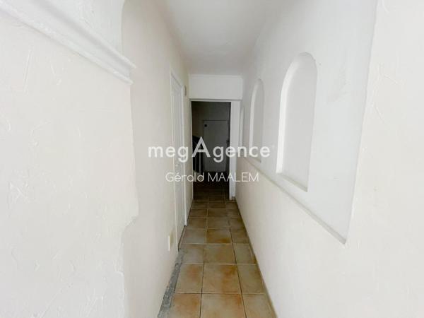 Appartement à ROQUEBRUNE-SUR-ARGENS, 83520 - 1 pièce 17m²