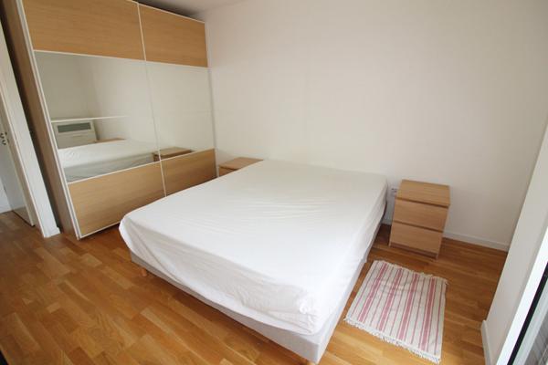 SURESNES limite PUTEAUX: Appartement 3 pièces de 70m² avec balcon et parking