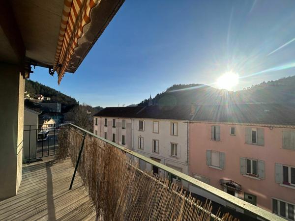 Appartement à louer    4 pièces • 87,68 m2 Vals-les-Bains