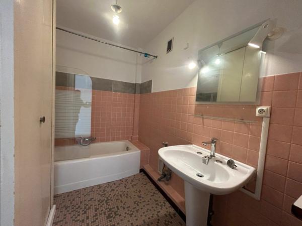 Appartement à louer    4 pièces • 87,68 m2 Vals-les-Bains